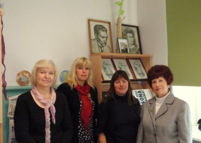 Kirjandusõpetajad koos  Rita Ilvesega